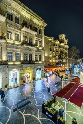 Nizami Street 2 Room Gold Home